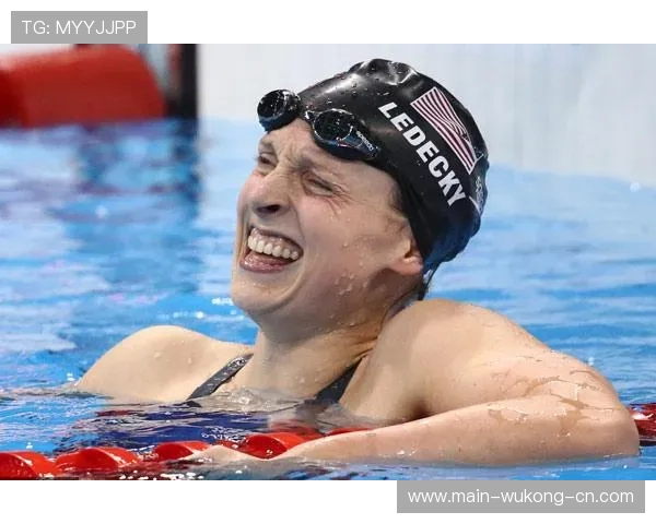 凯蒂·莱德基训练完顺手把泳池水喝干了？