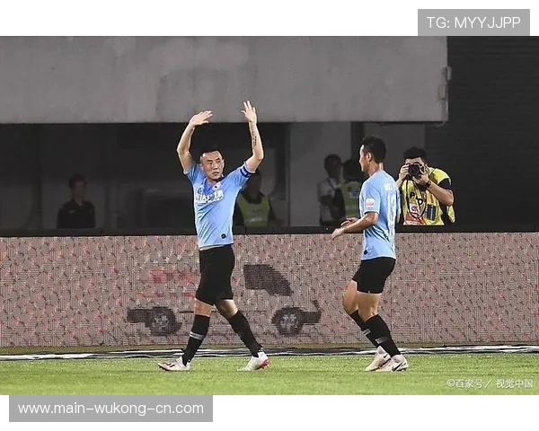 主裁判职责全解析：比赛中他到底管什么、该如何判罚？