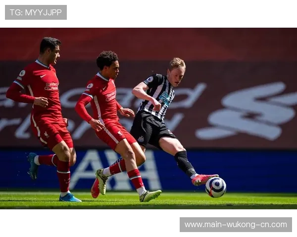 热刺边路主导进攻明显，中路渗透能力不足对本赛季攻击多样性带来挑战